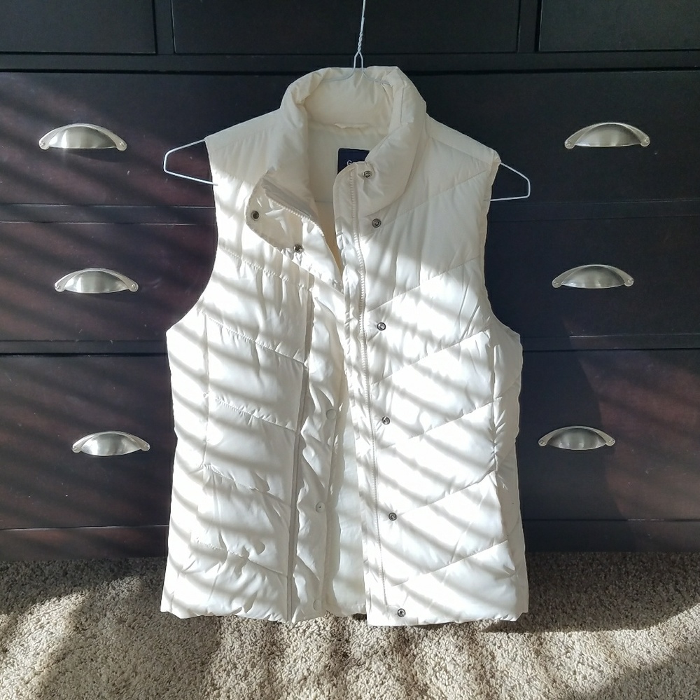 Cream Gap vest